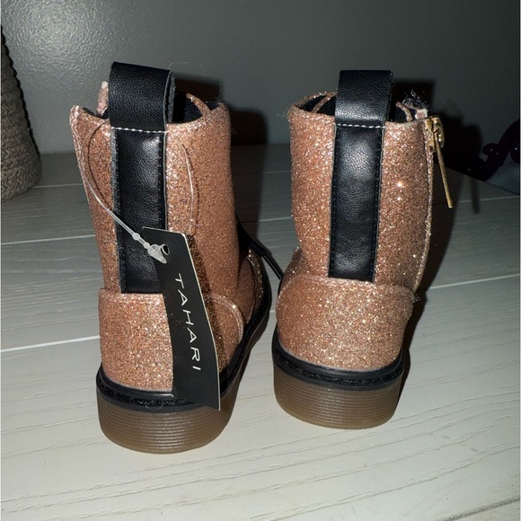 Tahari | pink glitter boots, toddler girl size 6 - Picture 3 of 3